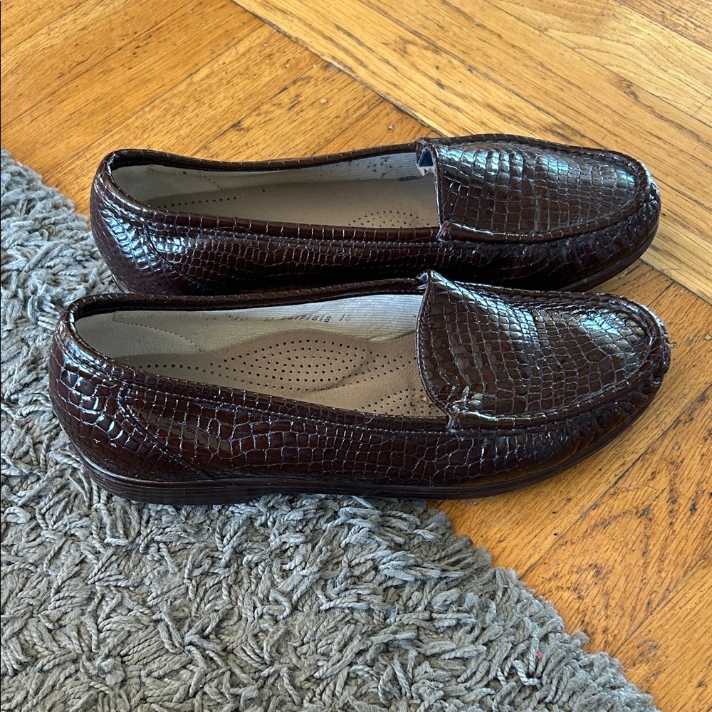 SAS Tripad Comfort Women's Brown Croc Embossed Loafer Shoes Size 10